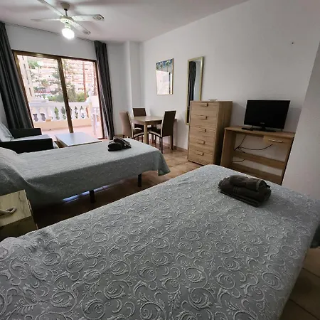 Studio In Castle Harbour With Pool Viewc015 Los Cristianos (Tenerife)